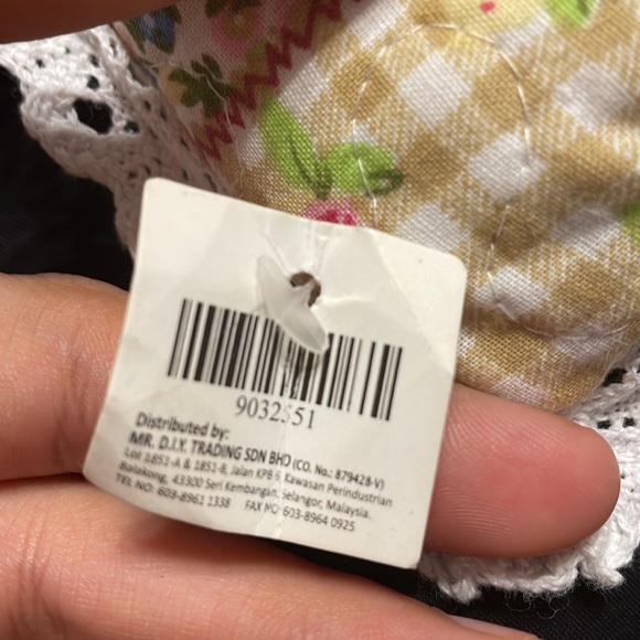 Vintage bed cushion or loveseat cushion - Picture 5 of 5